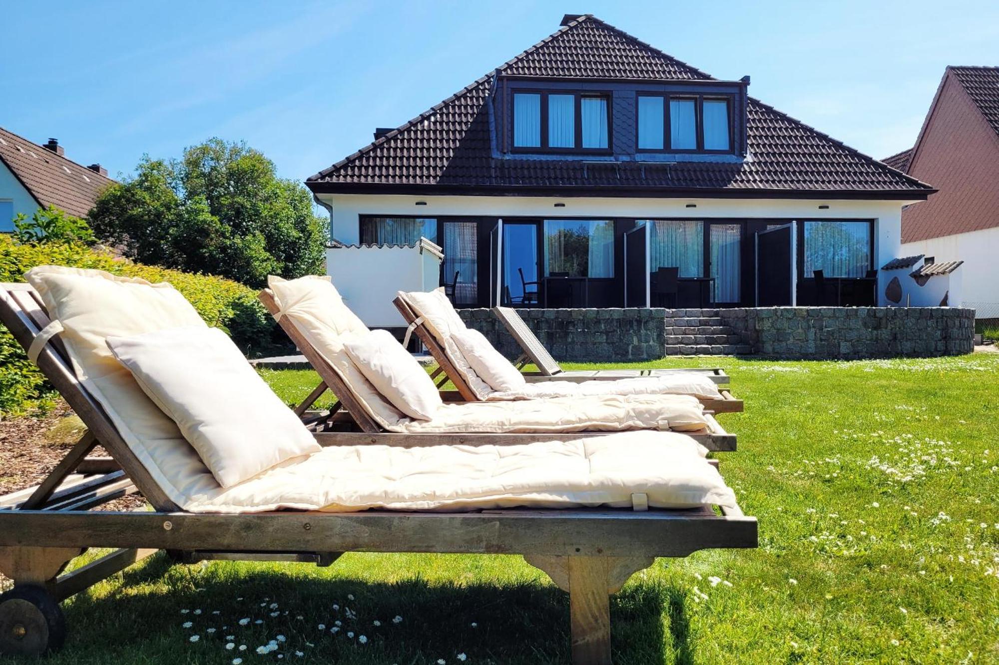 Strandnahe Ferienwohnung - Sehr Modern Und Hochwertig Eingerichtet, Inklusive Parkplatz, Gartenzugang Und Fahrradunterstellmoeglichkeit شاربوتس المظهر الخارجي الصورة