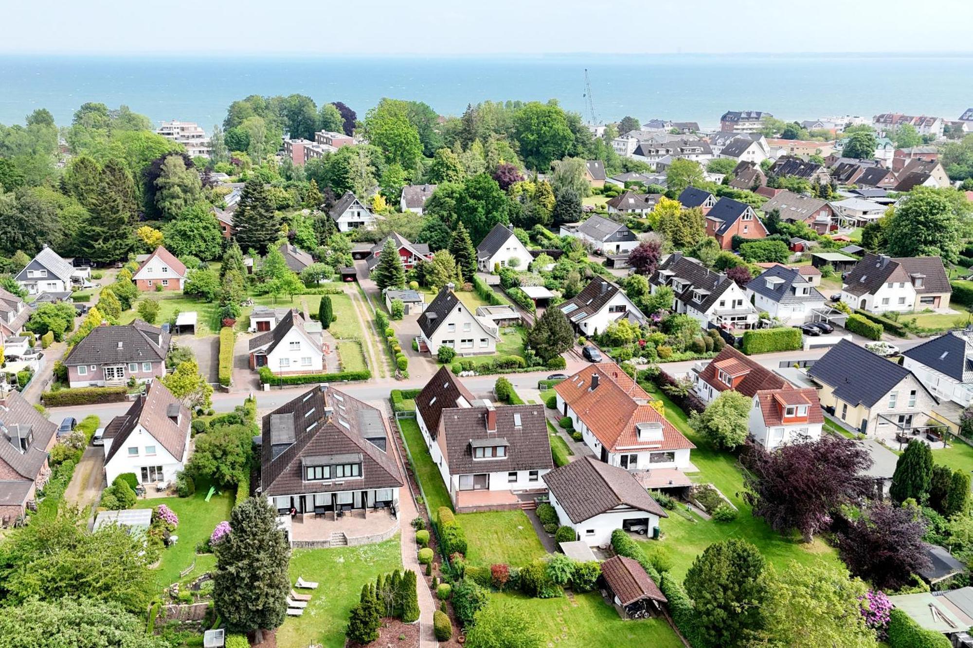 Strandnahe Ferienwohnung - Sehr Modern Und Hochwertig Eingerichtet, Inklusive Parkplatz, Gartenzugang Und Fahrradunterstellmoeglichkeit شاربوتس المظهر الخارجي الصورة